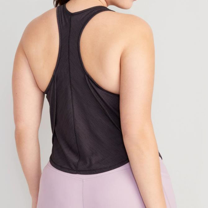 omenala ụmụ nwanyị tank top